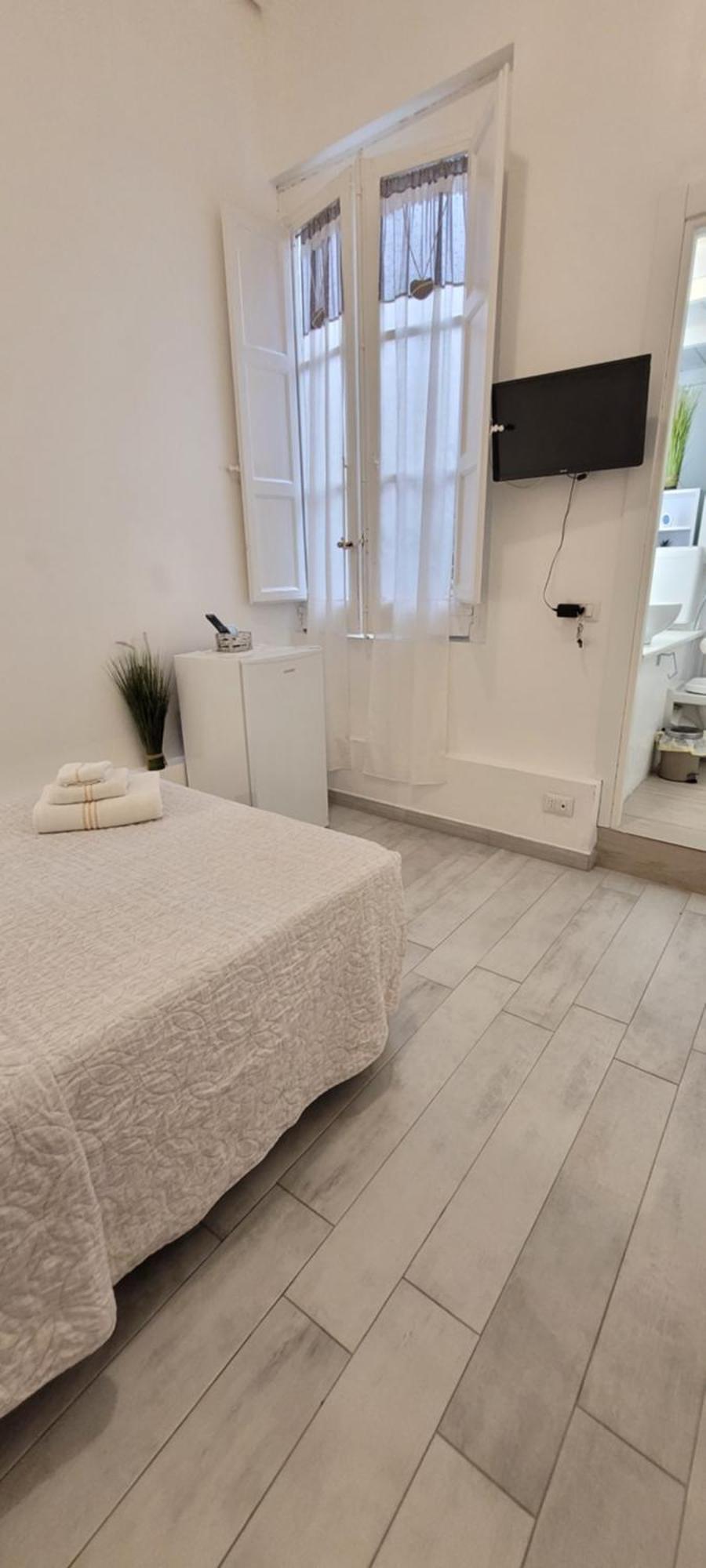 Affittacamere Guesthouse Maristella Кальярі Номер фото