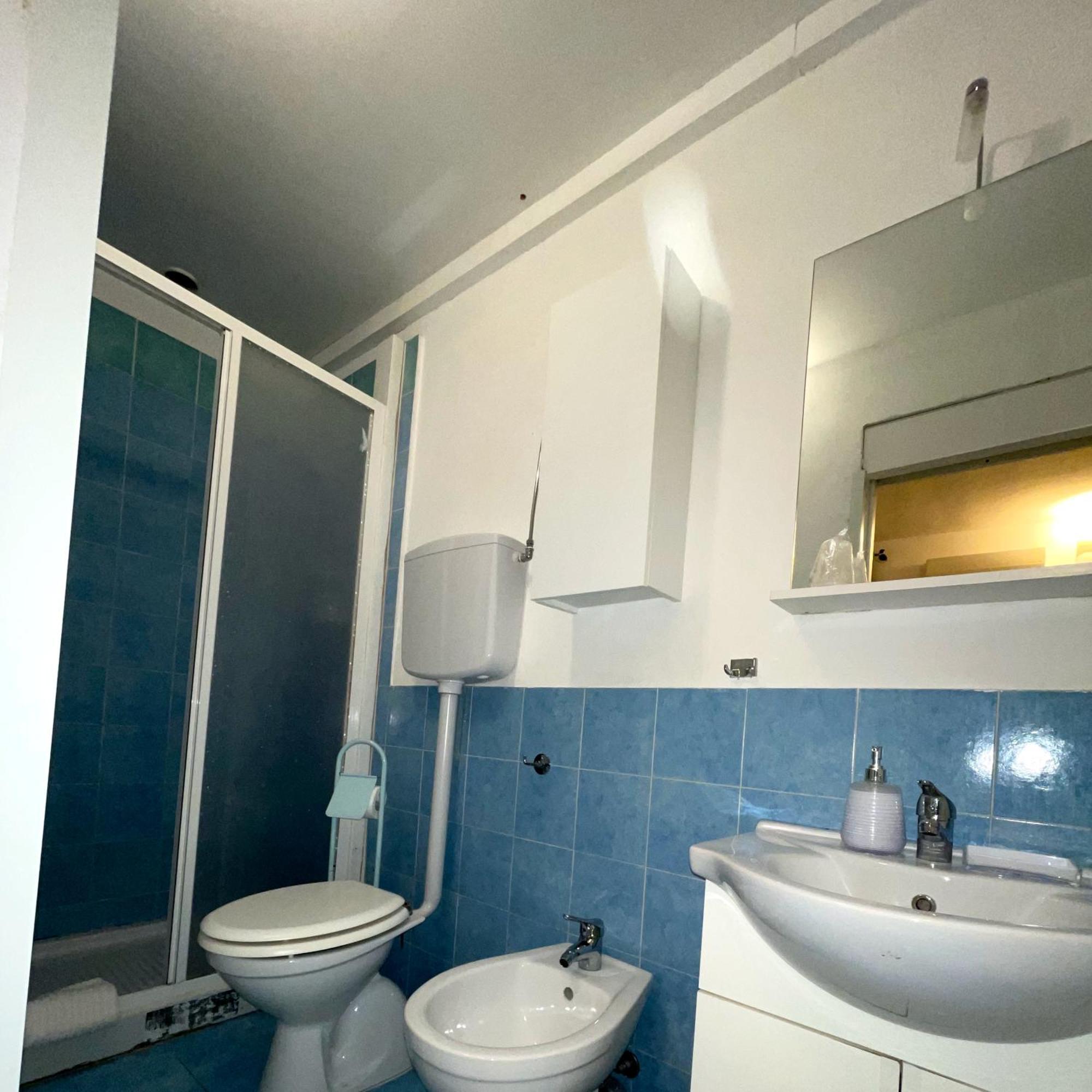 Affittacamere Guesthouse Maristella Кальярі Номер фото
