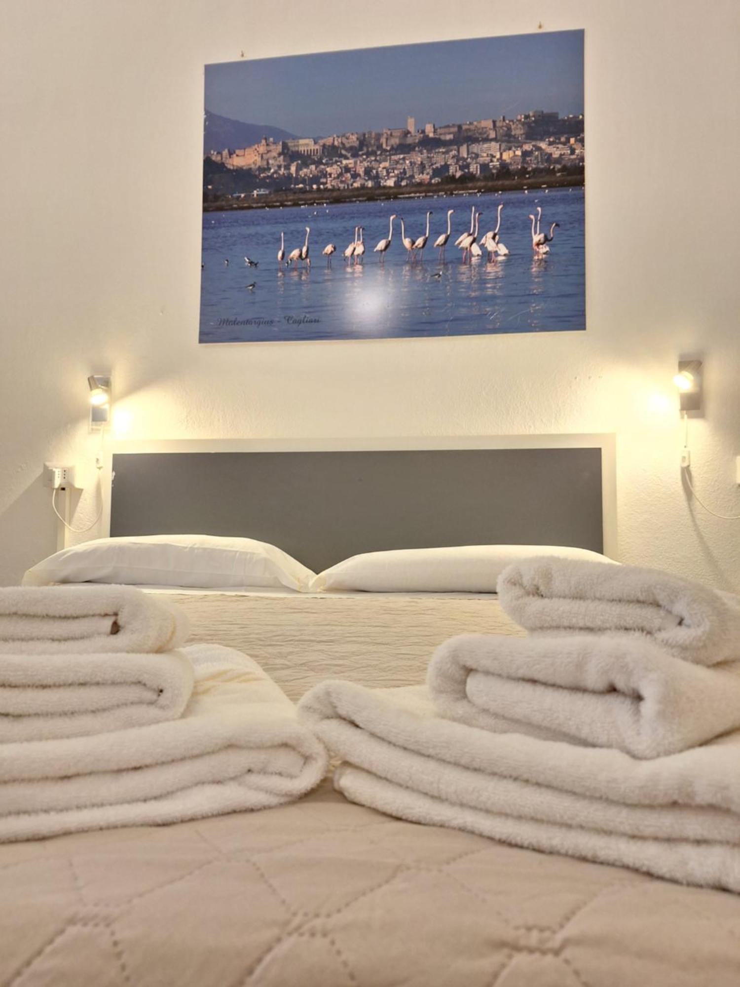 Affittacamere Guesthouse Maristella Кальярі Номер фото